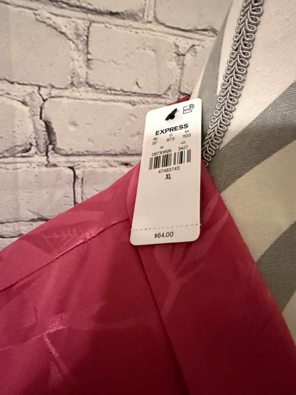 Express Blouse - Picture 2 of 9